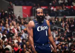 火箭队遭遇连败,哈登状态受到质疑 火箭队遭遇连败,哈登状态受到质疑